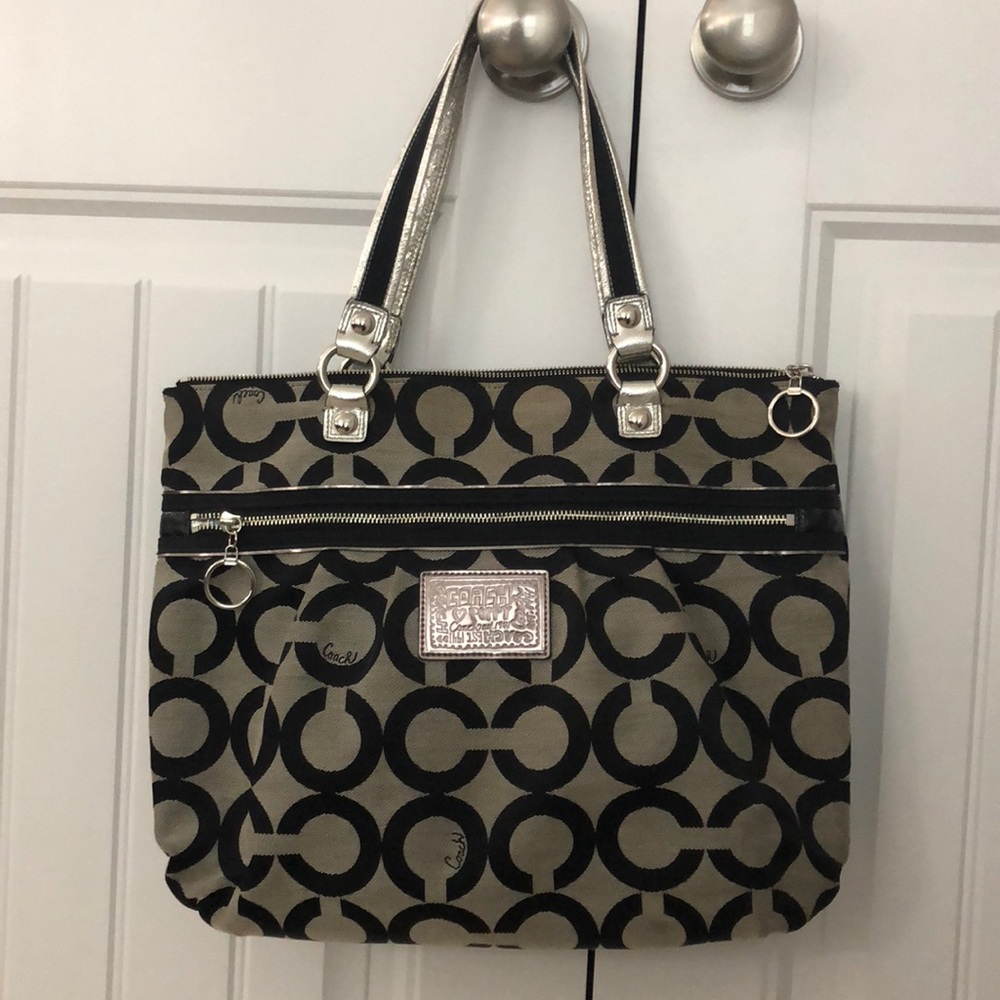 Coach poppy gray with black tote